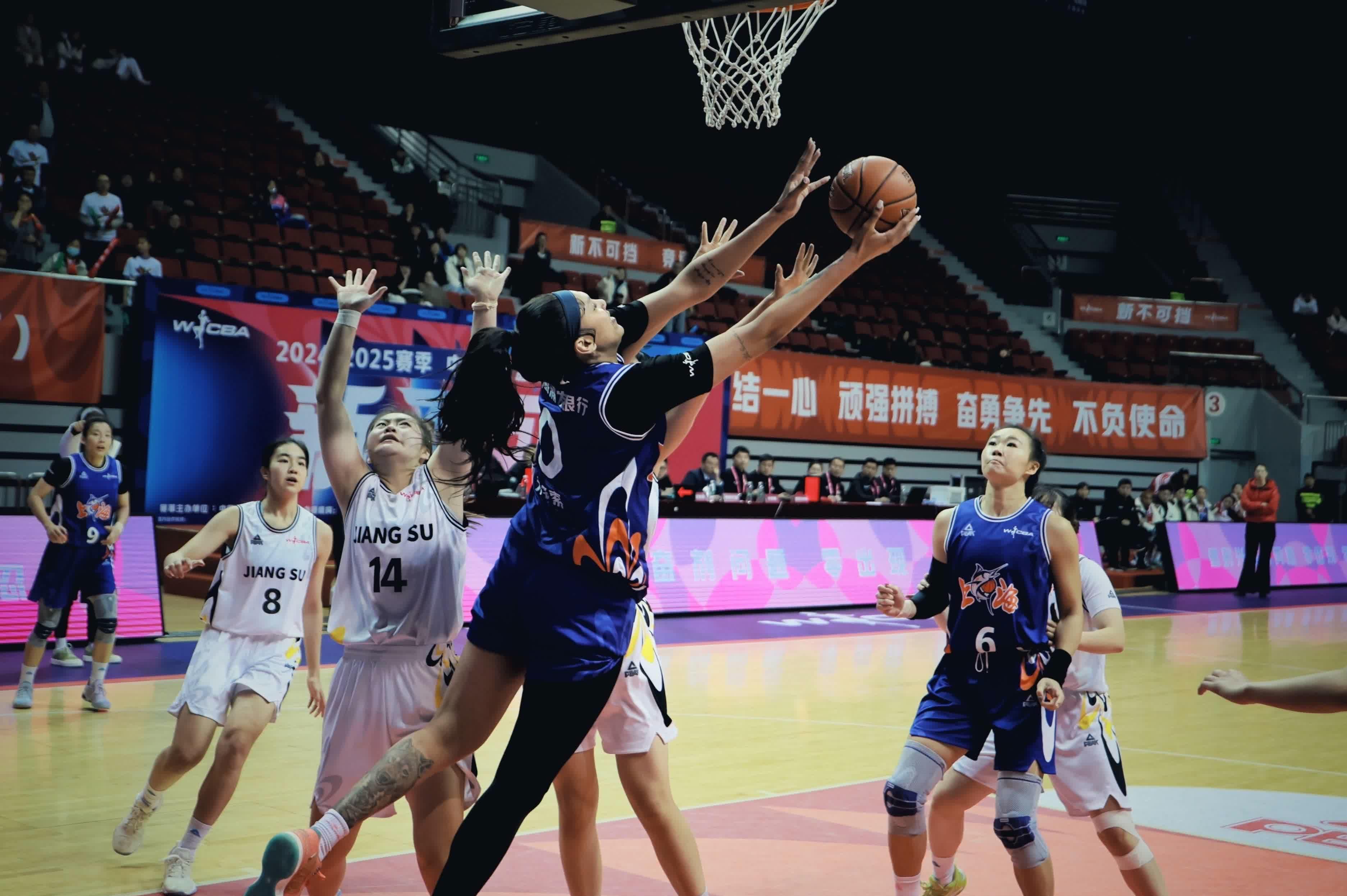 开云体育-四川女篮实力横扫对手，豪取两连胜