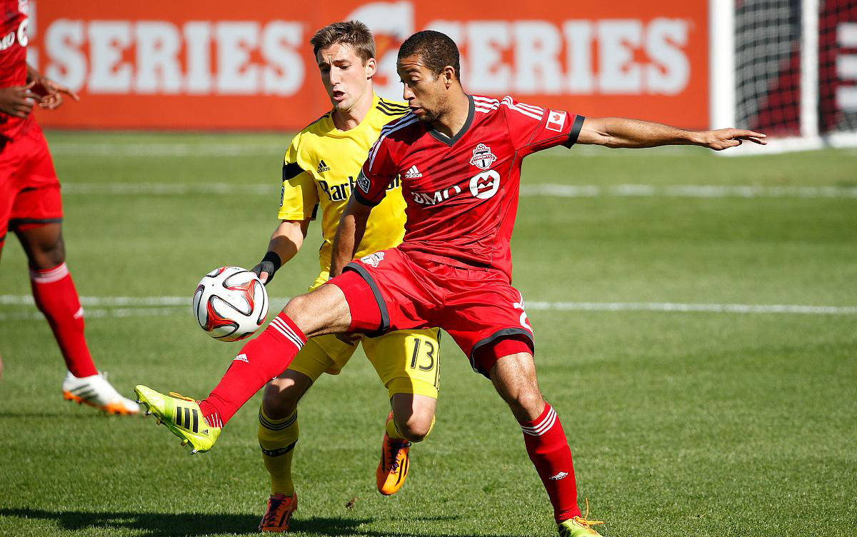 开云官网-包含亚特兰大中场高位抢截，发动反击的词条