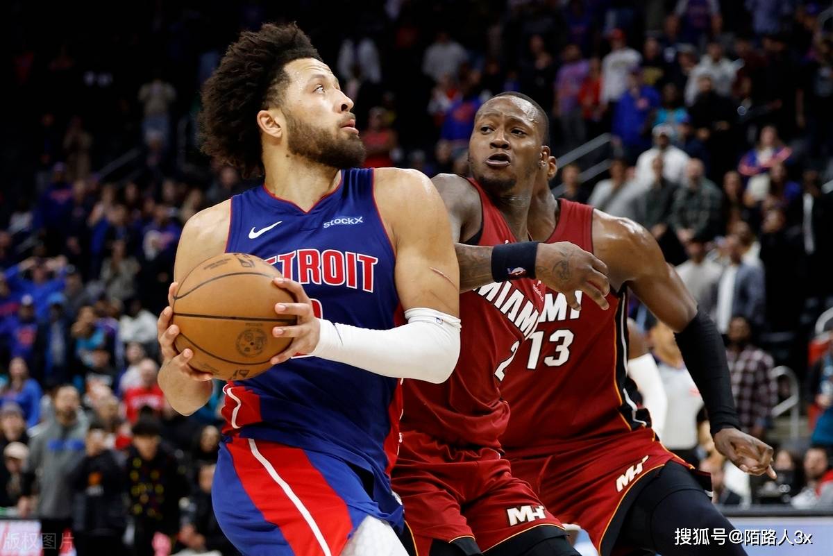 开云下载-热火核心砍下三双，带领球队逆转战胜