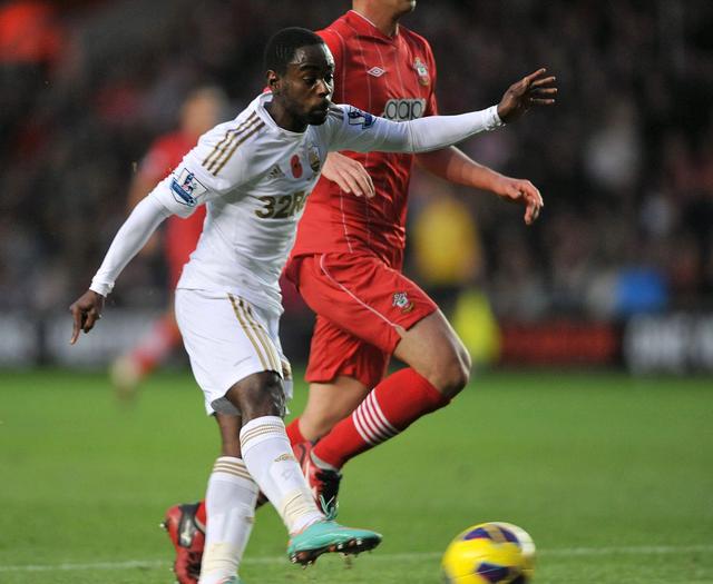 利兹联客场惜败伯明翰城，声势稍减