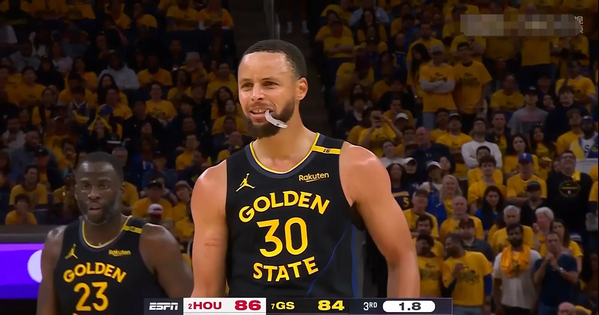 开云体育官方网站-勇士客场惨败开拓者，库里三分球不中