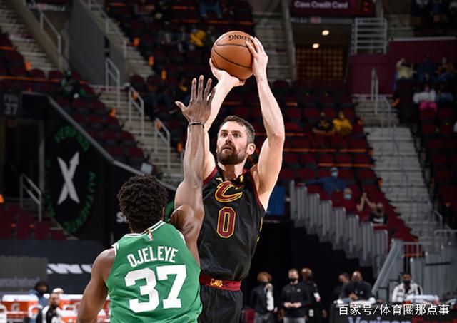 包含人队东部第一守稳榜首，恢复巅峰实力的词条