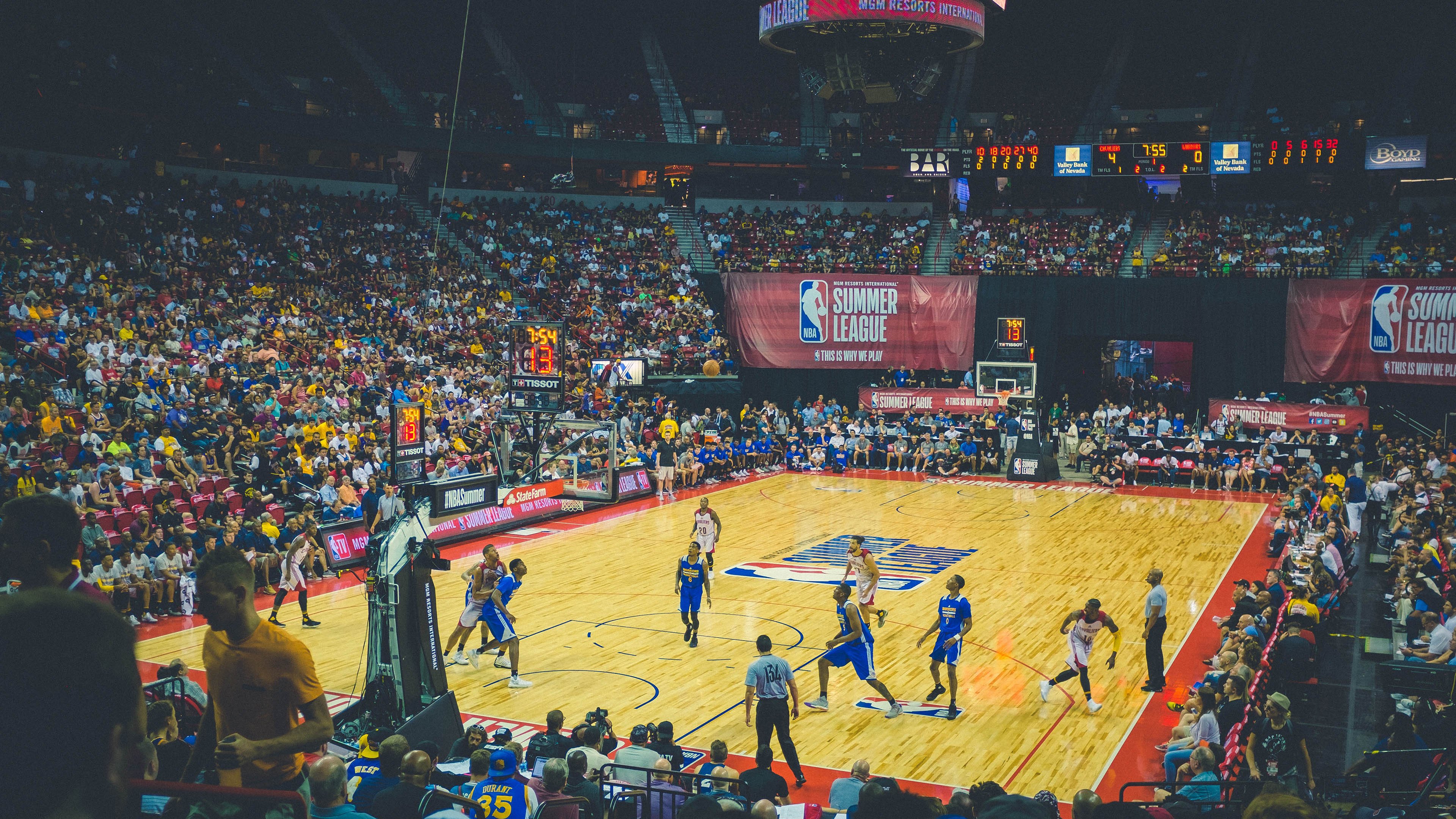 铁幕下的惊雷，当完美体系遇见无情天赋